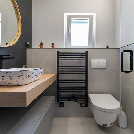 Silencia 200 M Do Mora Jacuzzi Besplatni Parking Idealno Za Obitelj Pag Town