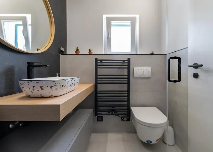 Silencia 200 M Do Mora Jacuzzi Besplatni Parking Idealno Za Obitelj Паг