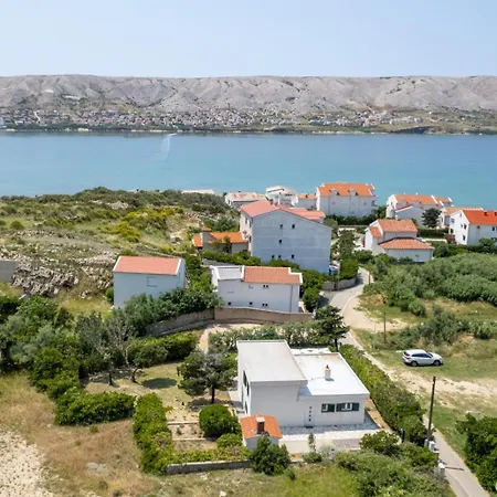 Silencia 200 M Do Mora Jacuzzi Besplatni Parking Idealno Za Obitelj Pag Town