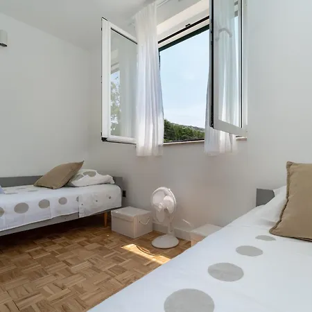 Silencia 200 M Do Mora Jacuzzi Besplatni Parking Idealno Za Obitelj Pag Town