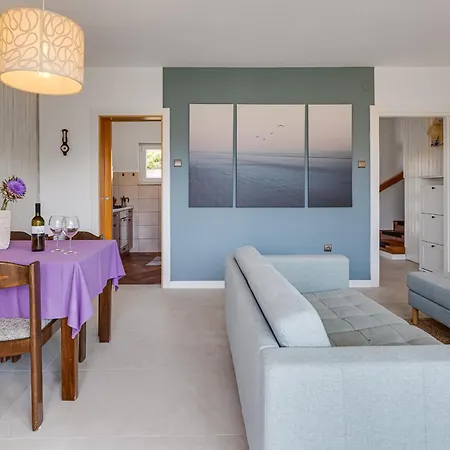 Silencia 200 M Do Mora Jacuzzi Besplatni Parking Idealno Za Obitelj Pag Town